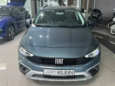 Gebraucht Fiat Tipo Cross 131 PS (96 kW) 2023 Blau Limousine