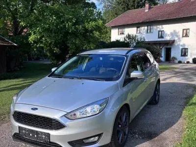 Gebraucht Ford Focus Business Edition 150 PS (110 kW) 2015 Silber Limousine