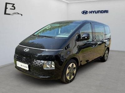 Schwarz Gebraucht 2024 Hyundai Staria Trend Van / Kleinbus | 39.490 € (Guter Preis)