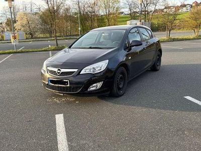 Gebraucht Opel Astra Edition 116 PS (85 kW) 2010 Schwarz Limousine