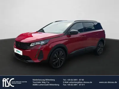 Gebraucht Peugeot 5008 179 PS (131 kW) 2023 Rot SUV