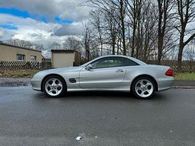 Usata Mercedes SL500 306 CV (225 kW) 2002 Argento Cabrio