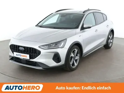Gebraucht Ford Focus Active 125 PS (91 kW) 2022 Silber Limousine