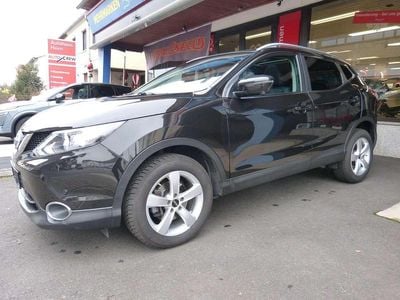 Black (m) Gebraucht 2016 Nissan Qashqai N-Connecta SUV | 15.390 € (Fairer Preis)