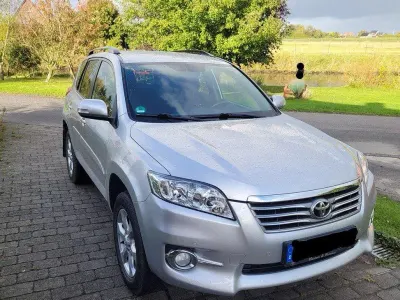 Gebraucht Toyota RAV4 150 PS (110 kW) 2011 Silber SUV