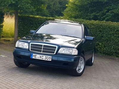 Mercedes 230