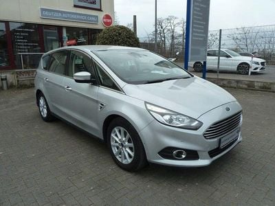 Gebraucht Ford S-MAX Titanium 179 PS (131 kW) 2017 Silber Van / Kleinbus
