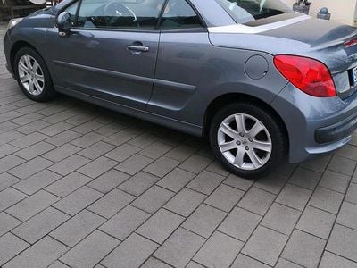 Gebraucht Peugeot 207 CC 120 PS (88 kW) 2009 Grau Cabrio
