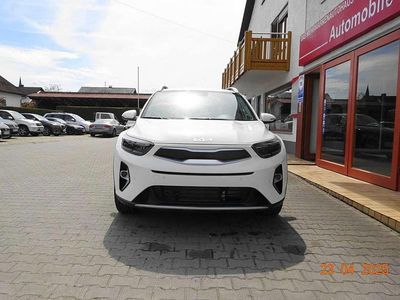 Neu Kia Stonic Vision 79 PS (58 kW) 2026 Schneeweiss SUV