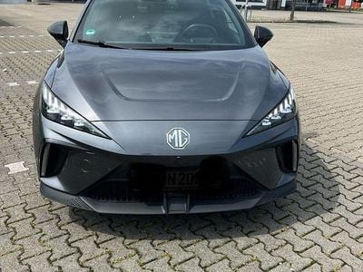 Grau Gebraucht 2023 MG MG4 EV Luxury Kleinwagen | 19.750 € (Fairer Preis)