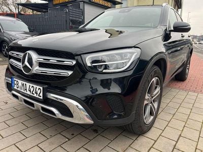 Gebraucht Mercedes GLC300e 194 PS (142 kW) 2021 Schwarz SUV