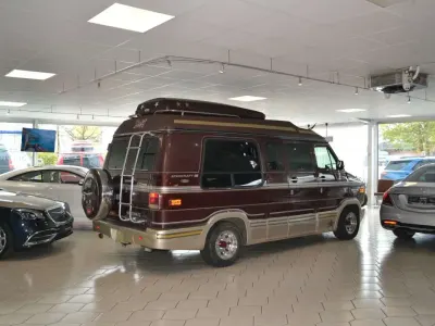 Second-hand Chevrolet Starcraft 194 CP (142 kW) 1993 Maro Van