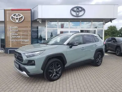 Gebraucht Toyota RAV4 Hybrid 222 PS (163 kW) 2022 Urbankhaki / dach dynamic grey SUV