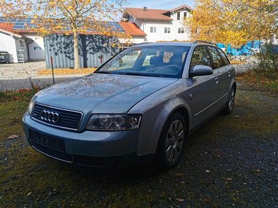 Silber Gebraucht 2003 Audi A4 Sport Kombi | 1.400 €