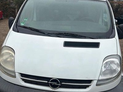Używany Opel Vivaro 2006 Biały Minivan