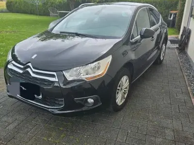 Gebraucht Citroën DS4 Chic 120 PS (88 kW) 2011 Schwarz Kleinwagen
