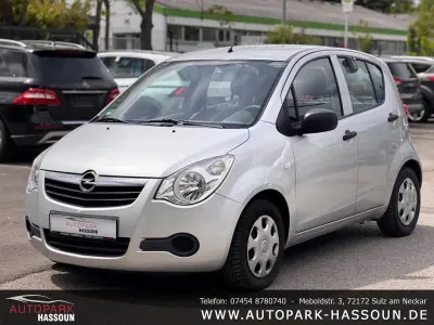 Używany Opel Agila Basis 65 KM (47 kW) 2009 Srebrny Hatchback