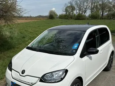 Second-hand Skoda Citigo-e IV Style 61 kW (83 CP) 2021 Alb Hatchback
