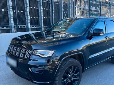 Gebraucht Jeep Grand Cherokee Night Eagle 250 PS (183 kW) 2017 Schwarz SUV