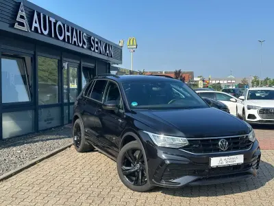 Gebraucht VW Tiguan R-line 150 PS (110 kW) 2023 Schwarz SUV
