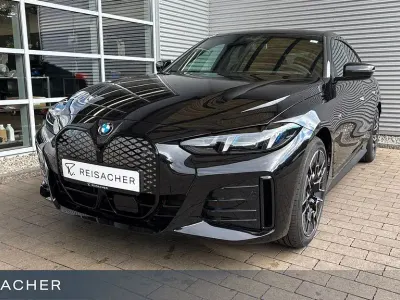 Neu BMW i4 Sport Line 250 kW (340 PS) 2026 Schwarz Limousine