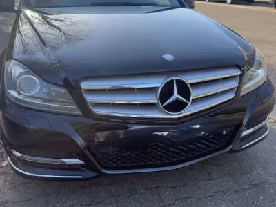 Usata Mercedes C220 Avantgarde 170 CV (125 kW) 2014 Nero Berlina