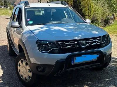 Gebraucht Dacia Duster Prestige 109 PS (80 kW) 2015 Weiß SUV