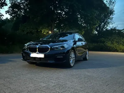 Gebraucht BMW 118 Advantage 140 PS (102 kW) 2020 Schwarz Kleinwagen