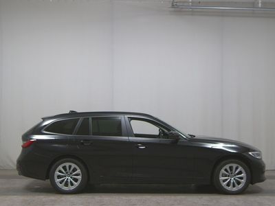 BMW 330e