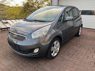 Second-hand Kia Venga Spirit 125 CP (91 kW) 2010 Gri Hatchback