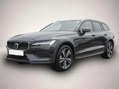 Gebraucht Volvo V60 CC Plus 197 PS (144 kW) 2024 Manufacturer Kombi