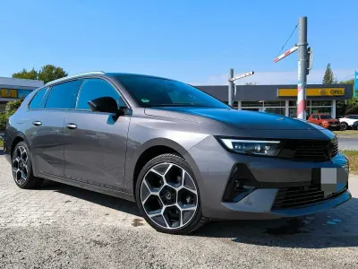 Gebraucht Opel Astra Ultimate 131 PS (96 kW) 2024 Grau Kleinwagen