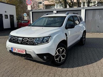 Gebraucht Dacia Duster Celebration 116 PS (85 kW) 2021 Gletscherweiss SUV