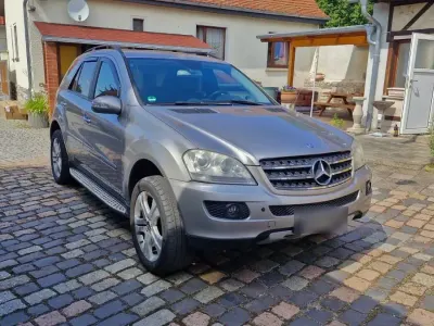 Gebraucht Mercedes ML280 190 PS (139 kW) 2006 SUV
