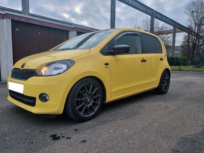 Gelb Gebraucht 2015 Skoda Citigo Sport Kleinwagen | 3.950 € (Etwas zu teuer)