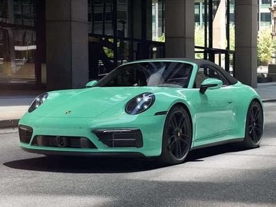 Porsche 911 Carrera 4 GTS