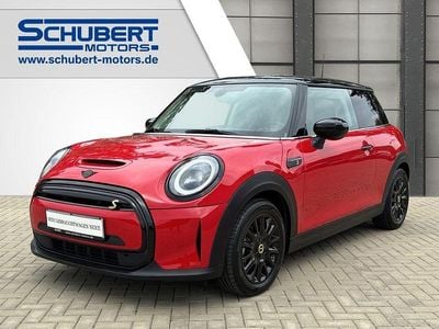 Second-hand Mini Cooper SE Classic 210 kW (286 CP) 2022 Roșu Hatchback
