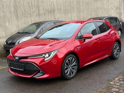 Gebraucht Toyota Corolla Club 122 PS (89 kW) 2019 Rot Limousine