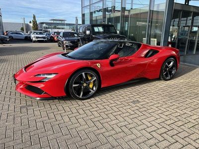 Gebraucht Ferrari SF90 999 PS (734 kW) 2022 Rot Coupé