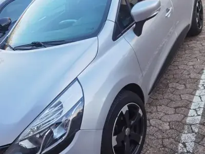 Usata Renault Clio IV Dynamique 120 CV (88 kW) 2014 Argento Berlina