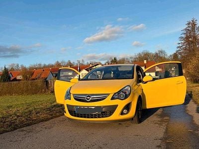 Gebraucht Opel Corsa 87 PS (63 kW) 2011 Gelb Kleinwagen