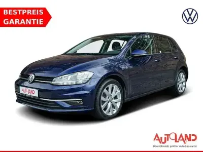 Gebraucht VW Golf VII Comfortline 125 PS (91 kW) 2017 Blau Limousine