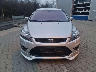 Gebraucht Ford Focus Ambiente 136 PS (100 kW) 2008 Silber Kleinwagen