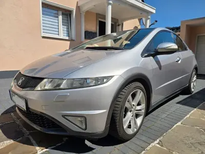 Gebraucht Honda Civic Executive 140 PS (102 kW) 2011 Grau Limousine