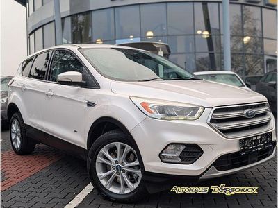 Weiß Gebraucht 2017 Ford Kuga Titanium SUV | 14.290 € (Guter Preis)