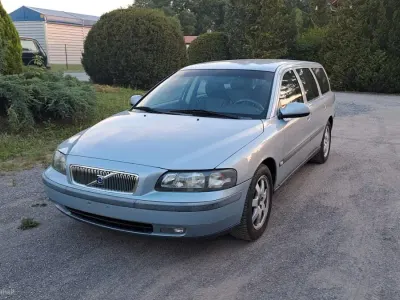 Gebraucht Volvo V70 163 PS (119 kW) 2002 Silber Kombi