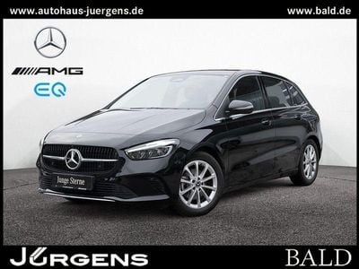 Gebraucht Mercedes B180 Progressive 136 PS (100 kW) 2023 Schwarz metalliclack kosmossch Van / Kleinbus