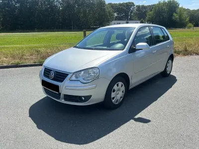 Gebraucht VW Polo Trendline 60 PS (44 kW) 2009 Silber Kleinwagen