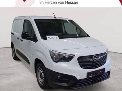 Gebraucht Opel Combo 102 PS (75 kW) 2024 Kaolin weiß Van