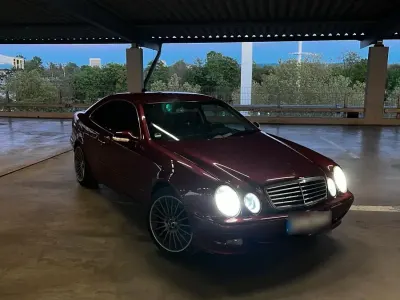 Używany Mercedes CLK200 163 KM (119 kW) 2000 Czerwony Coupe